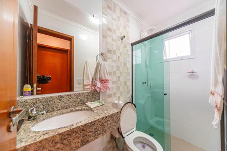 Banheiro de apartamento à venda com 2 quartos, 120m² em Vila Eldizia, Santo André