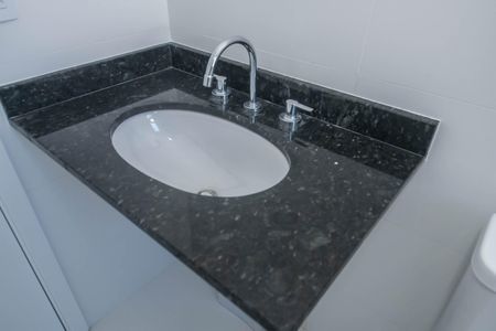 Apartamento à venda com 81m², 2 quartos e 1 vagaBanheiro da Suíte