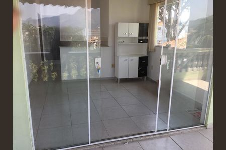 Casa para alugar com 100m², 2 quartos e 1 vaga Casa para alugar com 100m², 2 quartos e 1 vagaÁrea Externa