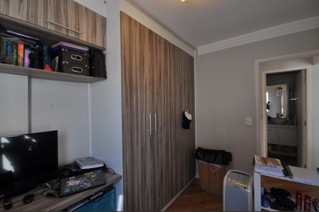 Apartamento à venda com 66m², 2 quartos e 2 vagasQuarto 2