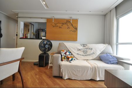 Apartamento à venda com 66m², 2 quartos e 2 vagasSala