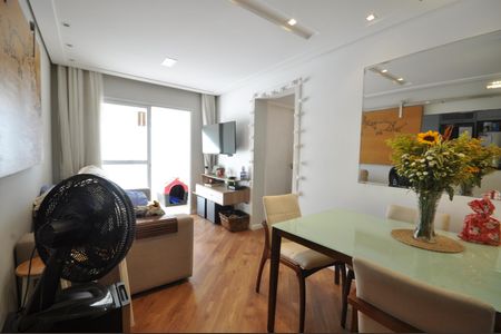 Sala de apartamento à venda com 2 quartos, 66m² em Vila Nivi, São Paulo