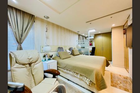 Casa de condomínio à venda com 247m², 3 quartos e 4 vagasQuarto 1