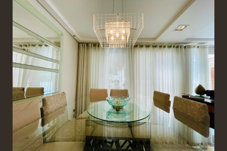 Casa de condomínio à venda com 247m², 3 quartos e 4 vagasSala de Jantar