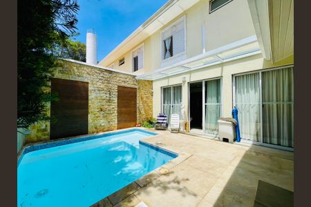 Casa de condomínio à venda com 247m², 3 quartos e 4 vagasPiscina
