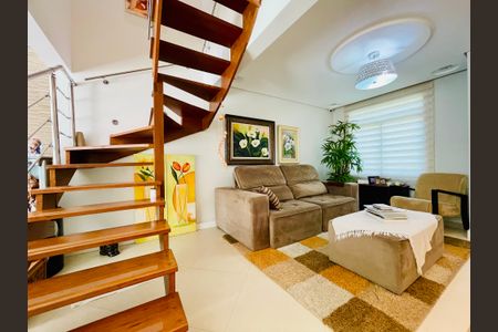 Casa de condomínio à venda com 247m², 3 quartos e 4 vagasSala