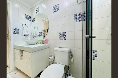 Casa de condomínio à venda com 247m², 3 quartos e 4 vagasBanheiro 2