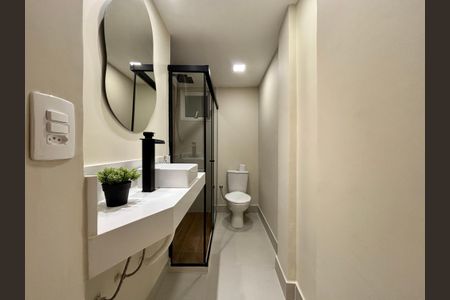 Apartamento à venda com 85m², 2 quartos e sem vagaBanheiro da Suíte