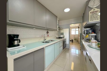 Apartamento à venda com 146m², 3 quartos e 3 vagasCozinha