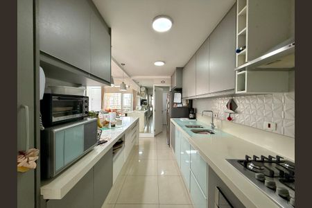 Apartamento à venda com 146m², 3 quartos e 3 vagasCozinha