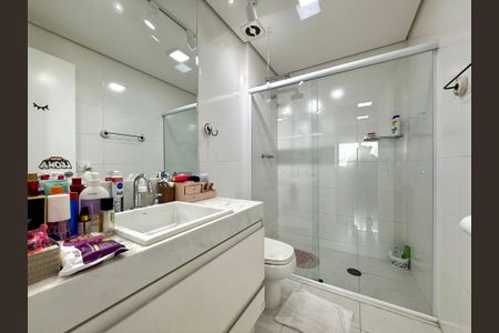 Apartamento à venda com 146m², 3 quartos e 3 vagasBanheiro Suíte 1