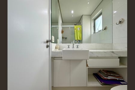 Apartamento à venda com 146m², 3 quartos e 3 vagasBanheiro Suíte 2