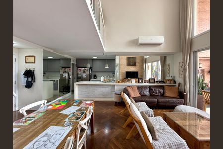 Sala de apartamento à venda com 3 quartos, 146m² em Vila Cordeiro, São Paulo