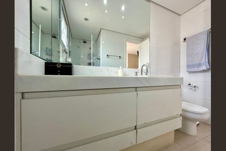 Apartamento à venda com 146m², 3 quartos e 3 vagasBanheiro Suíte 3