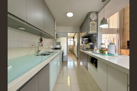 Apartamento à venda com 146m², 3 quartos e 3 vagasCozinha