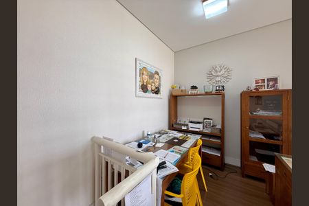 Apartamento à venda com 146m², 3 quartos e 3 vagasEscritório