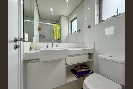 Apartamento à venda com 146m², 3 quartos e 3 vagasBanheiro Suíte 2