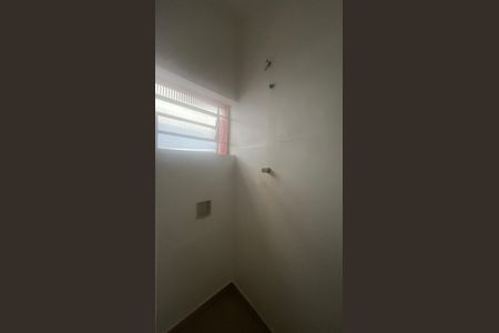 Casa para alugar com 80m², 2 quartos e 2 vagasBanheiro