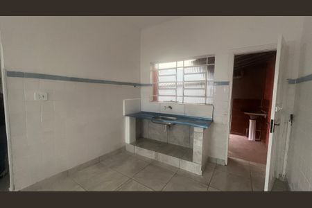 Casa para alugar com 80m², 2 quartos e 2 vagasCozinha