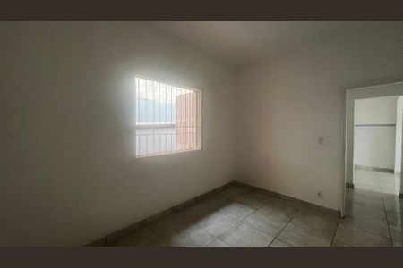 Casa para alugar com 80m², 2 quartos e 2 vagasQuarto 1