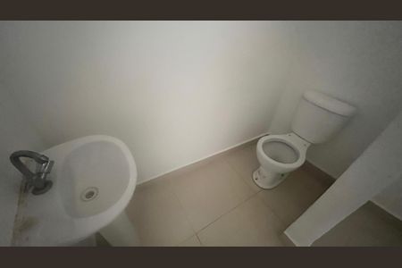 Banheiro de casa para alugar com 2 quartos, 166m² em Jardim Primavera, Campinas
