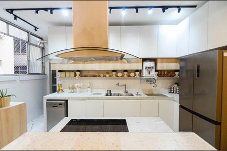 Apartamento à venda com 120m², 3 quartos e 1 vagaCozinha