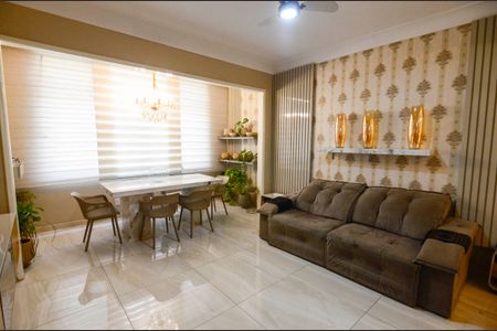 Apartamento à venda com 120m², 3 quartos e 1 vagaSala