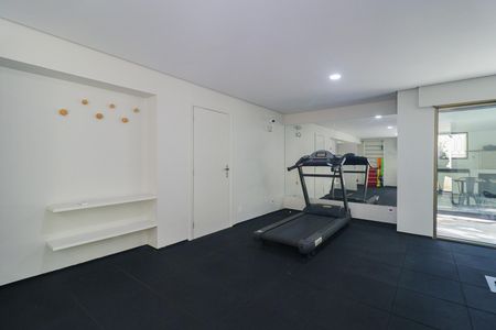 Apartamento à venda com 70m², 1 quarto e 2 vagas Apartamento à venda com 70m², 1 quarto e 2 vagasÁrea comum - Academia