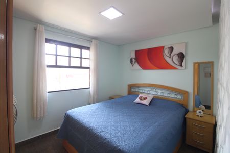 Quarto 1 de casa de condomínio à venda com 4 quartos, 130m² em Pedreira, São Paulo