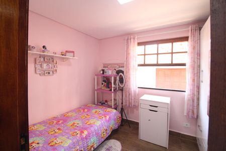 Casa de condomínio à venda com 130m², 4 quartos e 5 vagasQuarto 2