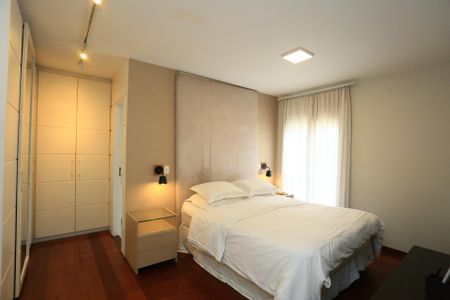 Apartamento à venda com 129m², 3 quartos e 2 vagasSuíte 3