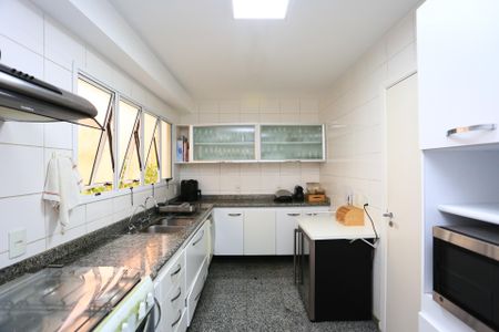 Apartamento à venda com 129m², 3 quartos e 2 vagasCozinha