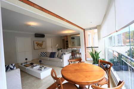 Apartamento à venda com 129m², 3 quartos e 2 vagasVaranda da Sala