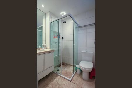 Apartamento à venda com 129m², 3 quartos e 2 vagasBanheiro da Suíte 2