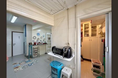 Apartamento para alugar com 130m², 3 quartos e 2 vagasÁrea de Serviço