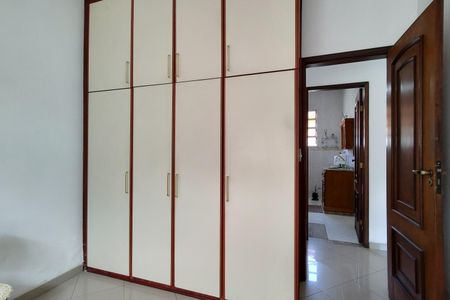 Casa de condomínio à venda com 183m², 3 quartos e 7 vagasQuarto 1