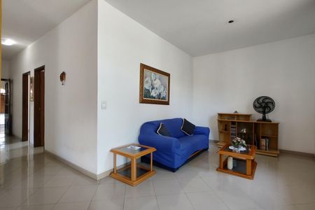 Casa de condomínio à venda com 183m², 3 quartos e 7 vagasSala