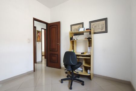 Casa de condomínio à venda com 183m², 3 quartos e 7 vagasQuarto 3