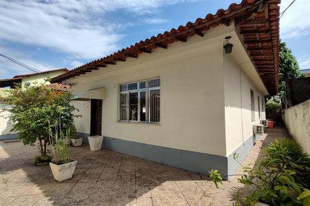 Casa de condomínio à venda com 183m², 3 quartos e 7 vagasÁrea Externa