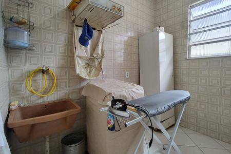 Casa de condomínio à venda com 183m², 3 quartos e 7 vagasÁrea de Serviço