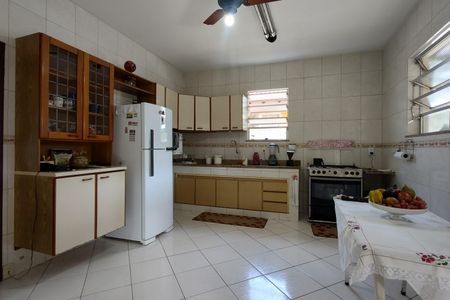 Casa de condomínio à venda com 183m², 3 quartos e 7 vagasCozinha