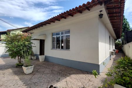 Casa de condomínio à venda com 183m², 3 quartos e 7 vagasÁrea Externa