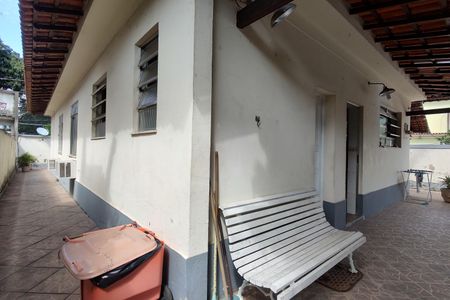 Casa de condomínio à venda com 183m², 3 quartos e 7 vagasÁrea Externa