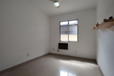 Casa de condomínio à venda com 183m², 3 quartos e 7 vagasQuarto 2