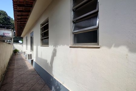 Casa de condomínio à venda com 183m², 3 quartos e 7 vagasQuintal