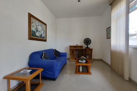 Casa de condomínio à venda com 183m², 3 quartos e 7 vagasSala