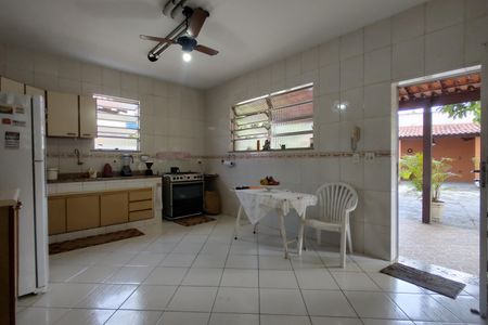 Casa de condomínio à venda com 183m², 3 quartos e 7 vagasCozinha