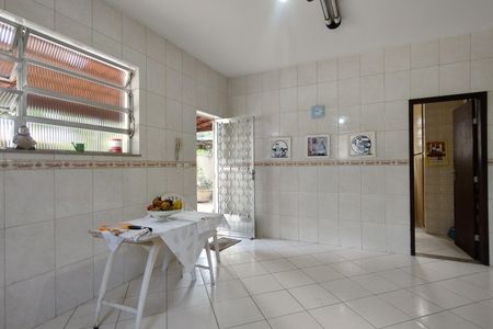 Casa de condomínio à venda com 183m², 3 quartos e 7 vagasCozinha