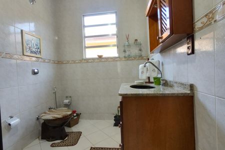 Casa de condomínio à venda com 183m², 3 quartos e 7 vagasBanheiro Social