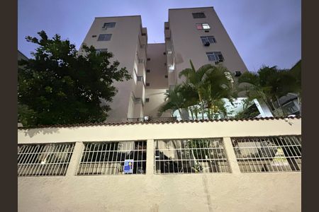 Apartamento para alugar com 55m², 2 quartos e sem vagaFachada + plaquinha